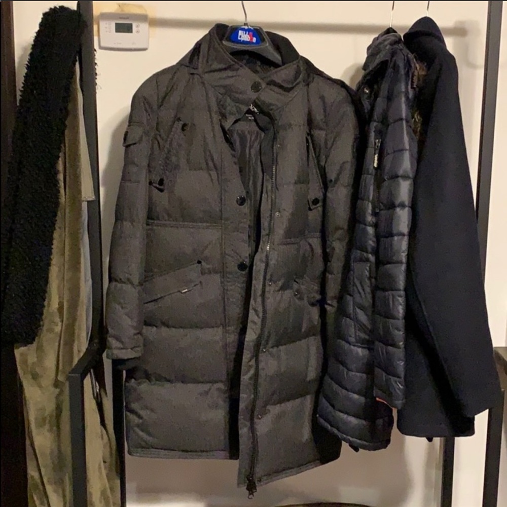 New winter coat size medium. Mint condition.
